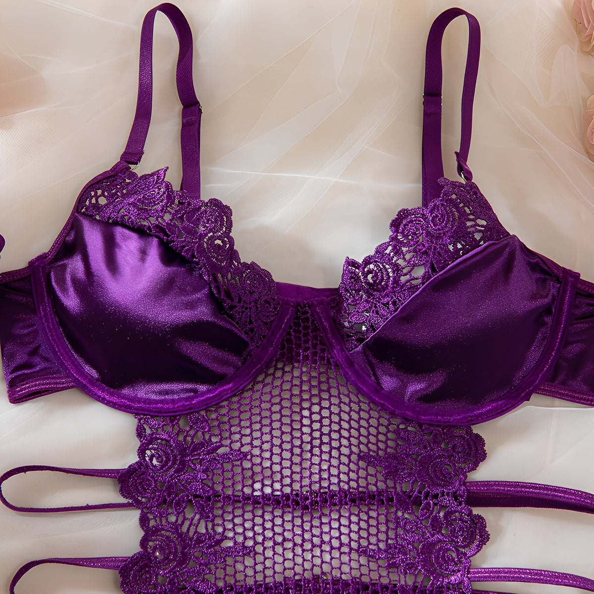 Conjunto Lingerie Sexy Roxo com Cinta-Liga, Meias e Luvas – Lingerie Sensual Feminina de Luxo